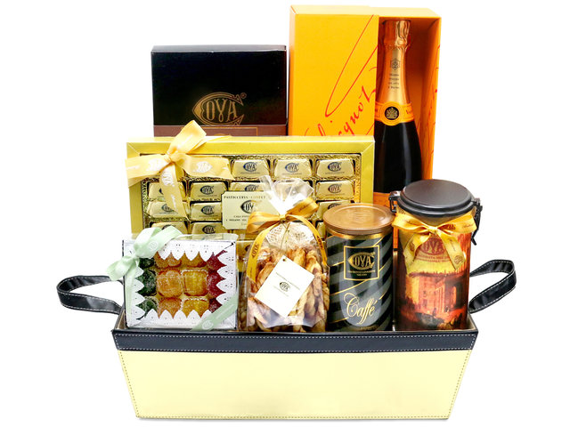 Wine n Food Hamper - Premium Luxury Fancy Wine And Pastry Gift Hamper FH72 - L76601207 Photo